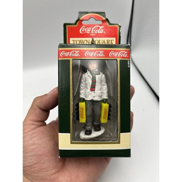 Coca Cola Town Square Stocking up Delivery Man 7980 1992 Collectibles CHRISTMAS - Picture 1 of 5